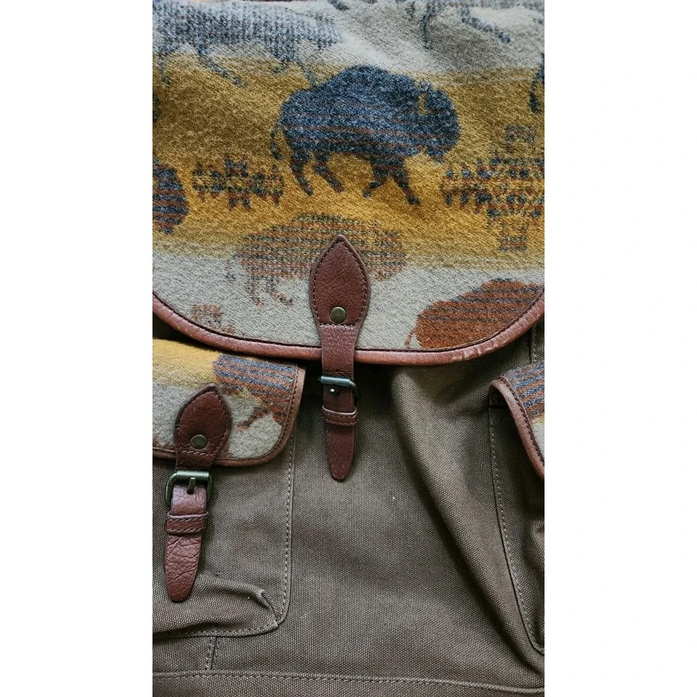 Pendleton Backpack Brown Canvas Wool Jacquard Bison Pattern Leather Trim Western